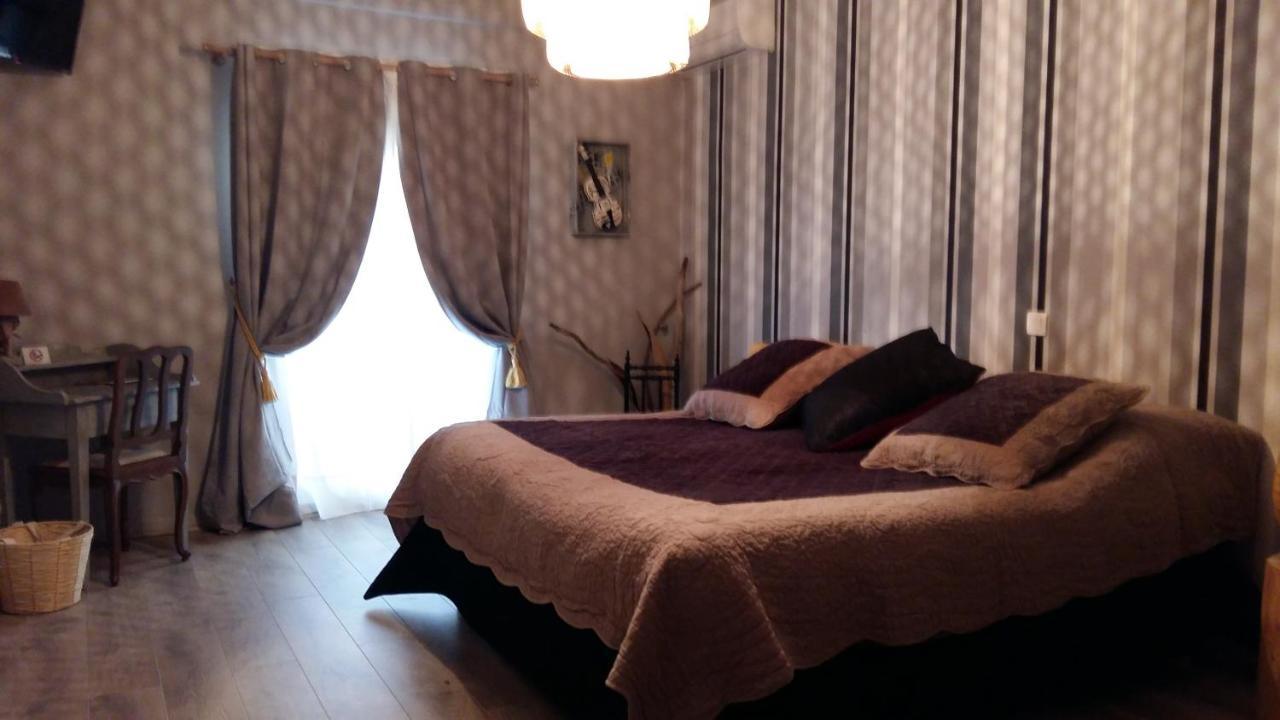 Le Clos Des Aramons Bernis Eksteriør billede